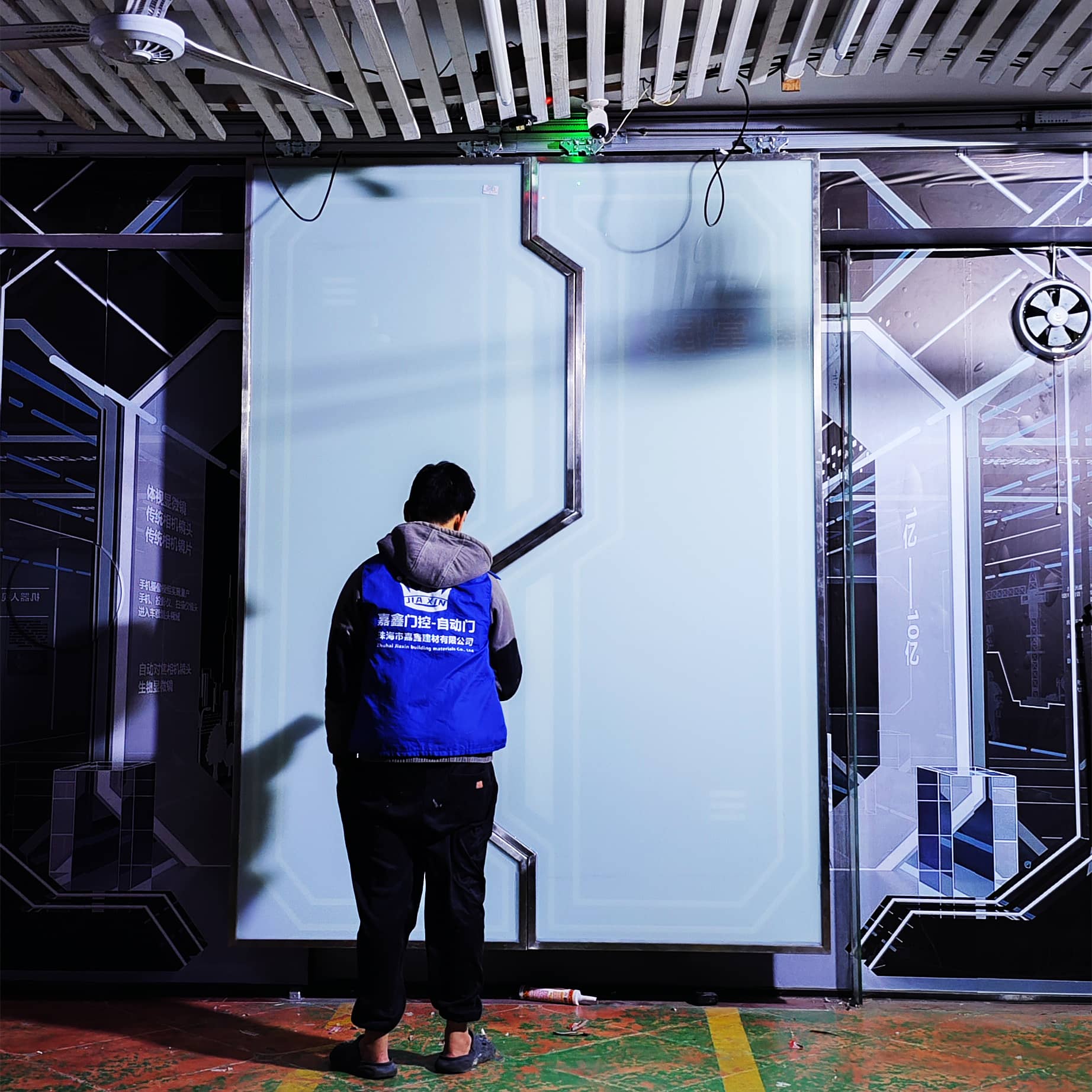 网红门定制 网红夜店炫酷手掌魔法感应门方案